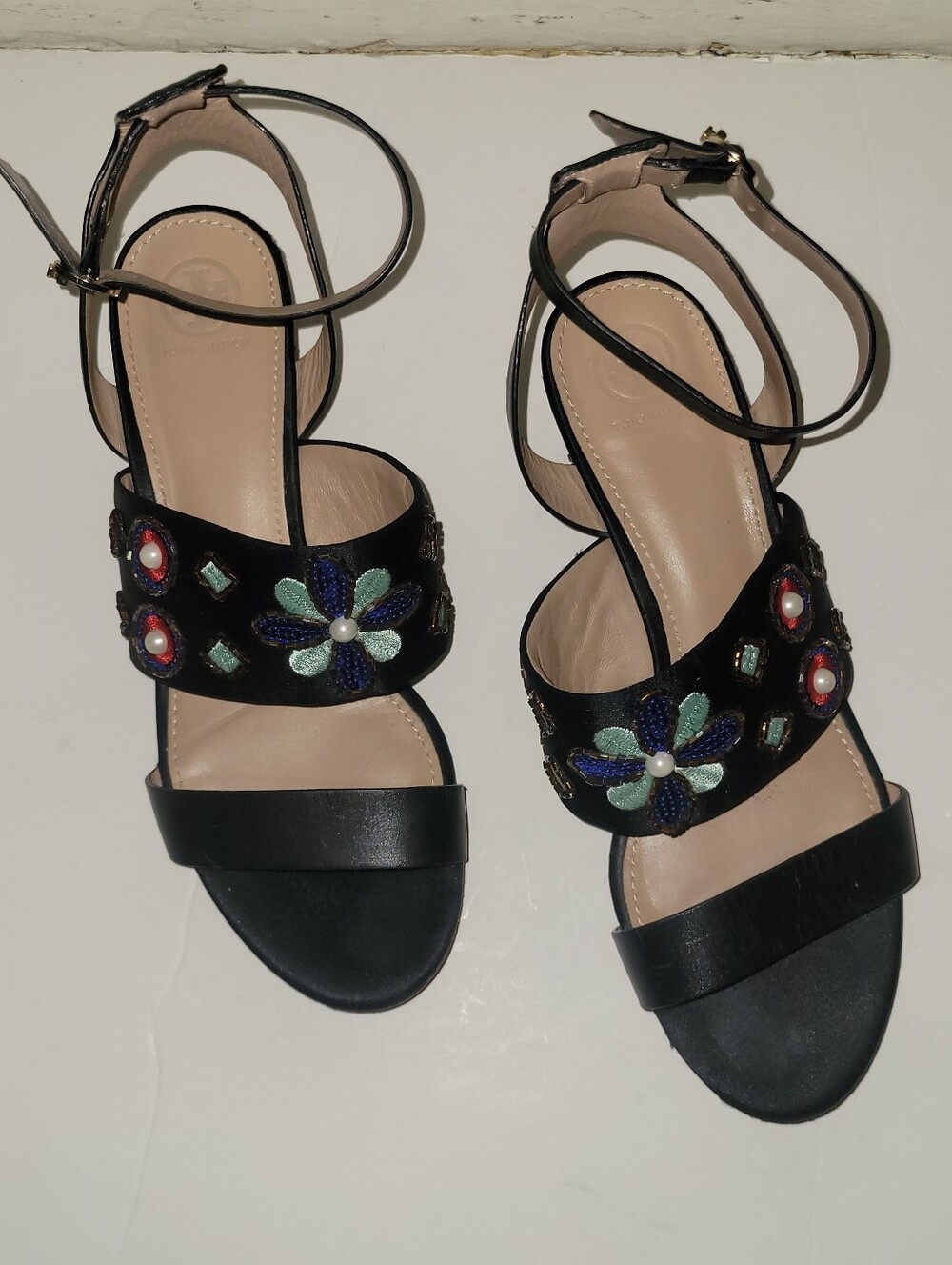 Tory Burch Estella Embellished Black Wedge‎ Sandals EUC Boho Coastal Coquette